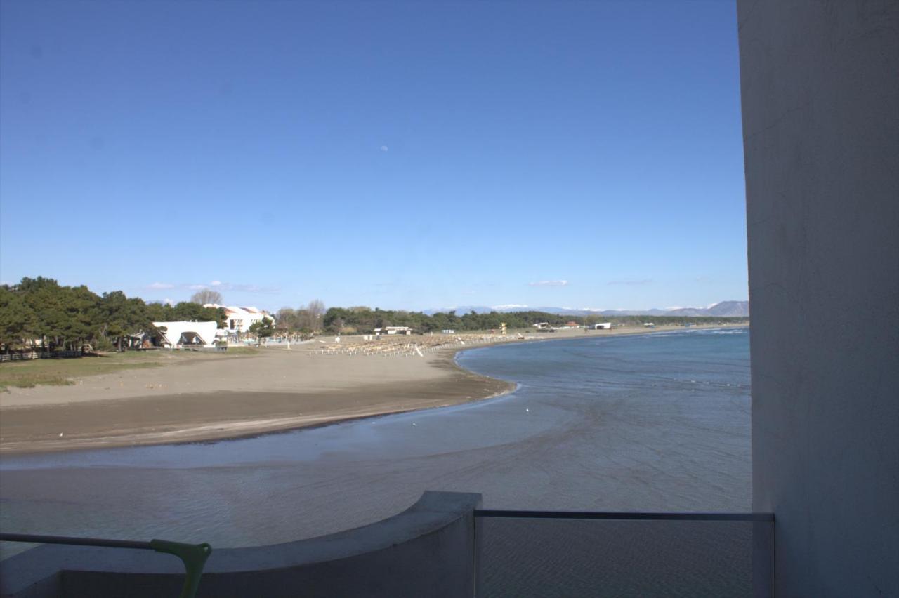 Sea Star Apartments Улцинь Екстер'єр фото