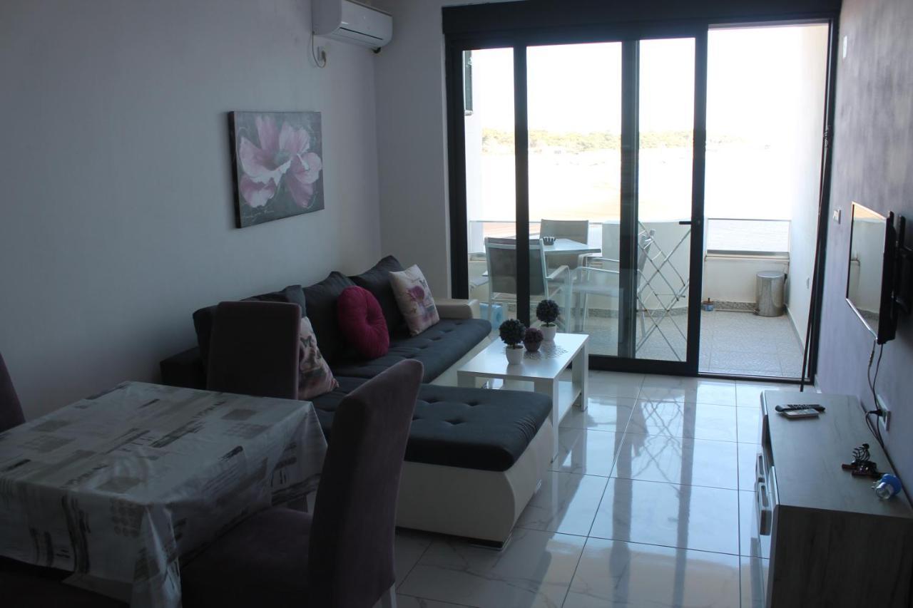 Sea Star Apartments Улцинь Екстер'єр фото