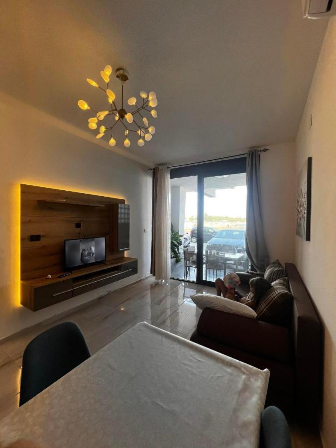 Sea Star Apartments Улцинь Екстер'єр фото
