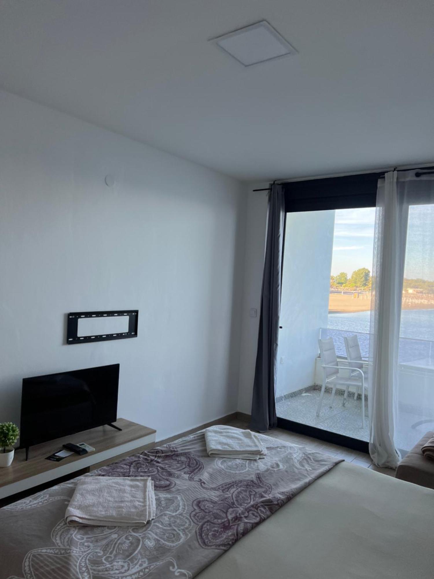 Sea Star Apartments Улцинь Екстер'єр фото