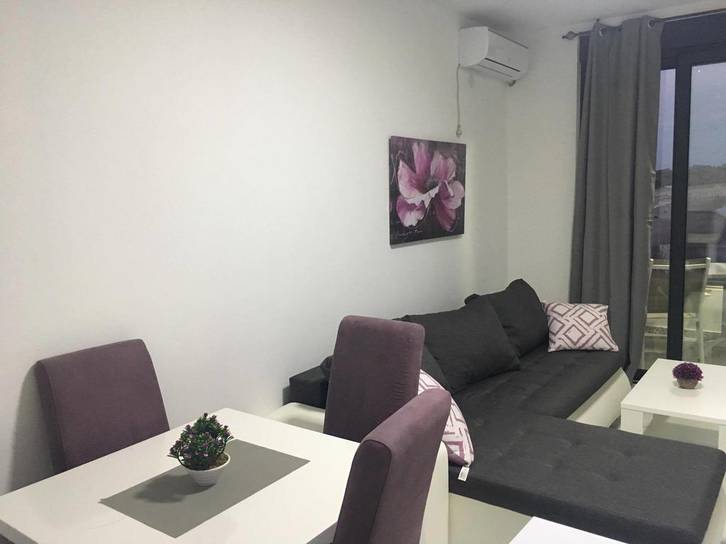 Sea Star Apartments Улцинь Екстер'єр фото