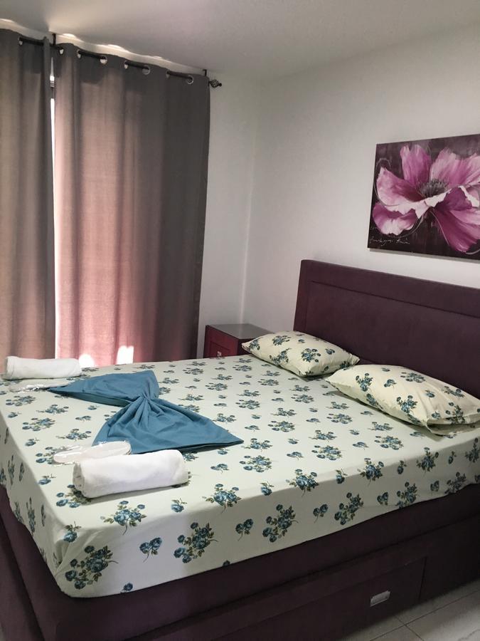 Sea Star Apartments Улцинь Екстер'єр фото