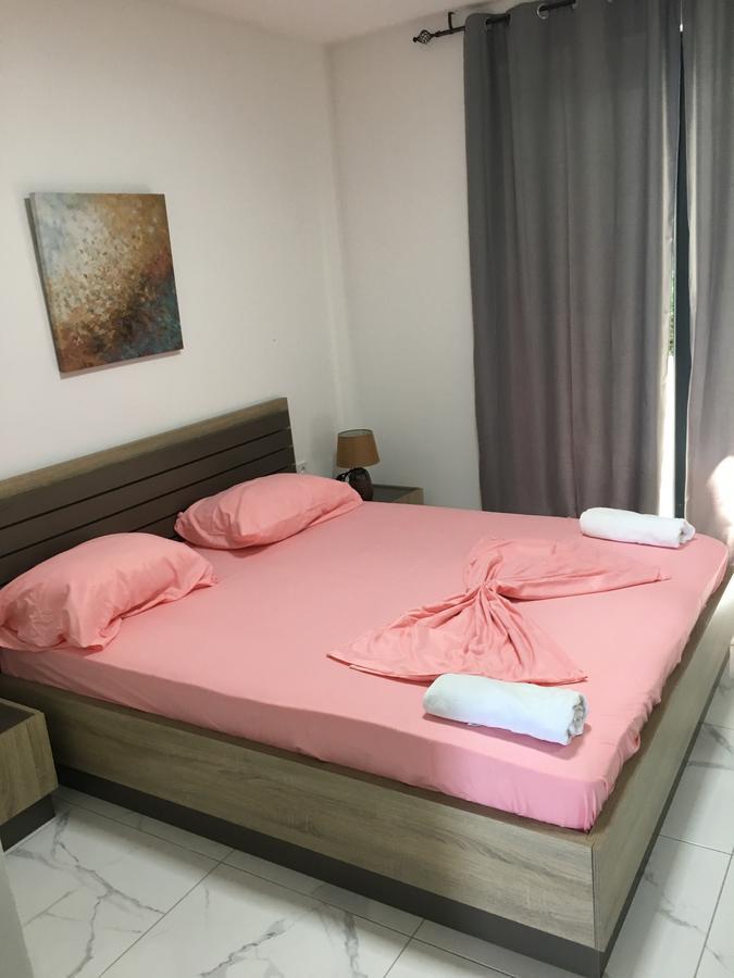 Sea Star Apartments Улцинь Екстер'єр фото