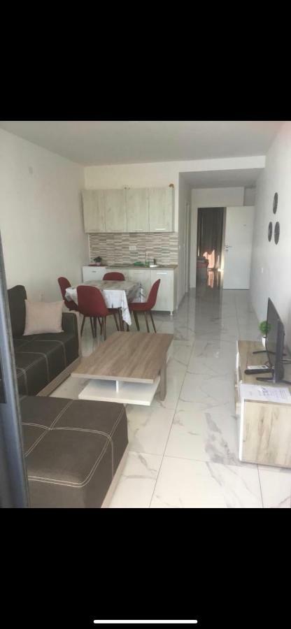 Sea Star Apartments Улцинь Екстер'єр фото