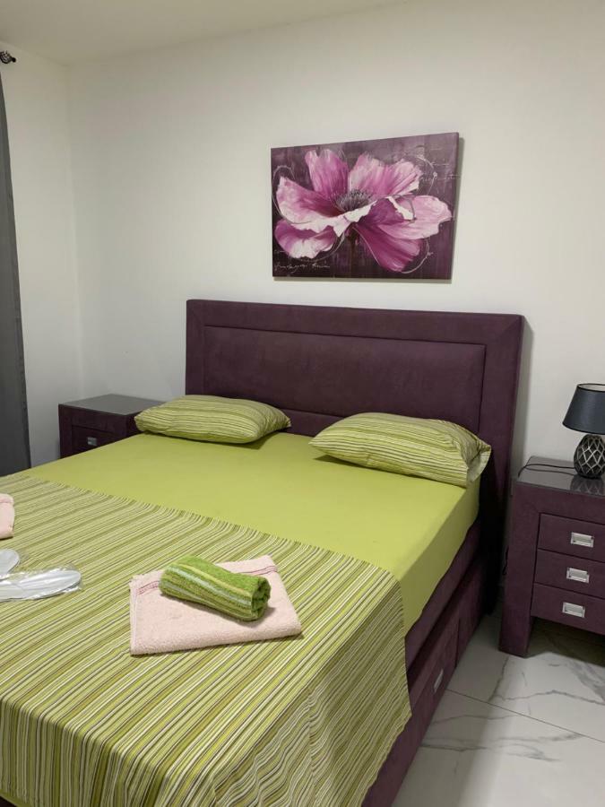 Sea Star Apartments Улцинь Екстер'єр фото